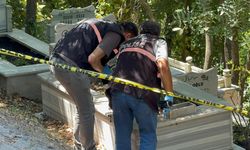 BARTIN'DA MEZARDA BEBEĞE SARILMIŞ MUSKA BULUNDU