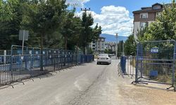 MAHKEME SALONUNA ÇEVRİLEN ALANA ARAÇ GİRİŞİ YASAKLANDI