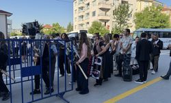 BOLU'DA 32 SANIĞIN YARGILANACAĞI ALANDA POLİSLER KUŞ UÇURTMUYOR
