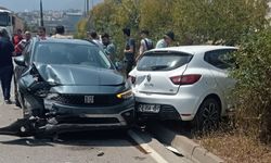 KARABÜK-KASTAMONU YOLUNDA İKİ OTOMOBİL ÇARPIŞTI
