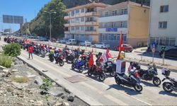 İSTİKLAL YOLUNU MOTORLARLA GEÇTİLER