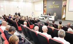 VALİ YAVUZ “ZAFERİN ADI TÜRKİYE” KONFERANSINA KATILDI