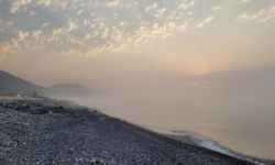 KASTAMONU'DA DENİZİN ÜZERİNDE SİS BULUTU OLUŞTU