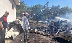 ALAPLI'DA KÖMÜRLÜK YANGINI EVE SIÇRAMADAN SÖNDÜRÜLDÜ