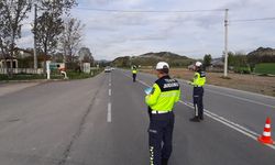 BOLU'DA TRAFİK DENETİMLERİNDE 6 MİLYON LİRA CEZA KESİLDİ