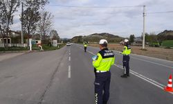 BOLU'DA TRAFİK DENETİMLERİNDE 6 MİLYON LİRA CEZA UYGULANDI