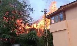 ÇATALZEYTİN'DE ALEVLERE TESLİM OLAN EV KULLANILMAZ HALE GELDİ