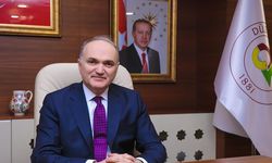 DÜZCE BELEDİYE BAŞKANI ÖZLÜ'DEN ÖZLEM ÇERÇİOĞLU'NA DAVET