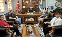 MİLLİ KİCK BOKSÇULARDAN BAŞKAN CIVA'YA ZİYARET