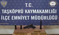 TAŞKÖPRÜ'DE POLİS KONTROLLERİNDE 3 ADET TABANCA YAKALANDI