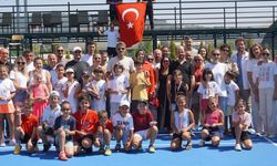 ÇAYCUMA'DA MİNİK TENİSÇİLER KUPA İÇİN YARIŞTI