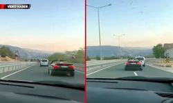 SÜREKLİ ŞERİT DEĞİŞTİREREK TRAFİĞİ TEHLİKEYE ATTILAR