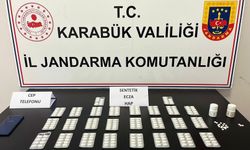 KARABÜK’TE UYUŞTURUCU OPERASYONUNDA 353 SENTETİK ECZA HAP ELE GEÇİRİLDİ