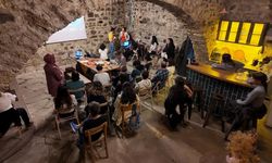 AVRUPALI GENÇLERDEN TARİHİ DOKUNUŞ