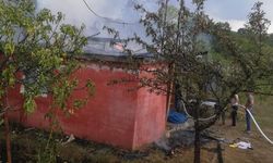 ÇAYCUMA'DA BARAKA ALEVLERE TESLİM OLDU