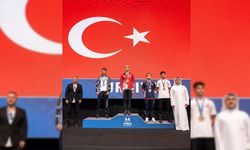 BOLULU SPORCULAR MUAYTHAİ DÜNYA ŞAMPİYONU
