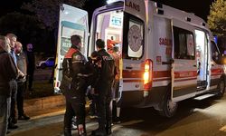 FISKIYELERİN YOLA ŞIÇRATTIĞI SU 2 POLİS MOTOSİKLETİNİ DEVİRDİ 4 YARALI