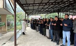 KOMŞUSU TARAFINDAN ÖLDÜRÜLEN GENÇ KADIN TOPRAĞA VERİLDİ