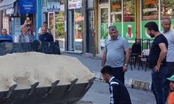 YENİCE’DE ALT YAPI VE ASFALTLAMA ÇALIŞMALARI SÜRÜYOR