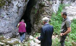 BİN 700 RAKIMLI ZİRVEDE BULUNAN MAĞRA GÖRENLERİ MEST EDİYOR