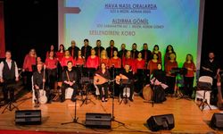 BOLU'DA KARIŞIK KASET 2 KONSERİNE YOĞUN İLGİ