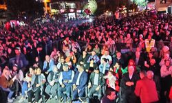 DEVREKLİLER SEVCAN ORHAN KONSERİNDE DOYASIYA EĞLENDİ
