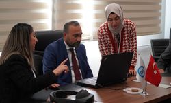 REKTÖR AKYAKA "ULUSAL LİDER ARAŞTIRMACILAR PROGRAMI"NDA YÜRÜTÜLEN PROJEYİ İNCELEDİ