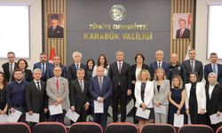 VALİ YAVUZ'DAN BAŞARILI PERSONELLERE ÖDÜL