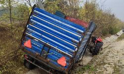 YOLDAN ÇIKAN TRAKTÖR DEVRİLDİ SÜRÜCÜSÜ HAYATINI KAYBETTİ