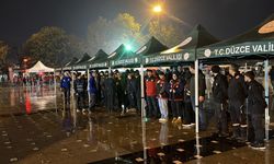 26 YIL ÖNCE DEPREMDE HAYATINI KAYBEDENLER ANILDI