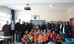 ÖĞRETMENLER GÜNÜNDE BELEDİYEDEN ANLAMLI KUTLAMA