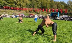 ALAPLI'DA ALİOĞLU GÜREŞLERİNDE PEHLİVANLAR YARIŞTI