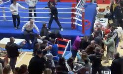 BOKS TURNUVASINDA KAVGA RİNG DIŞINA TAŞTI