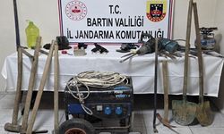 BARTIN'DA KAÇAK KAZI YAPANLARA SUÇ ÜSTÜ 2 GÖZALTI