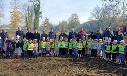 DÜZCE'DE KURAN KURSU ÖĞRENCİLERİ FİDAN DİKTİ