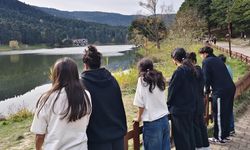 GENÇLER ARA TATİLDE GÖLCÜK'E GİTTİ