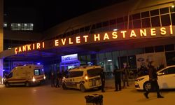 KURŞUNLU'DA TRAFİK KAZASI 1'İ BEBEK 3 KİŞİ YARALANDI