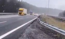 TEM OTOYOLU'NUN BOLU GEÇİŞİNDE KAR YAĞIŞI BAŞLADI