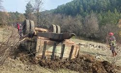 KASTAMONU'DA TRAKTÖR DEVRİLDİ: 1 ÖLÜ