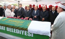 VALİ MEFTUN DALLI'NIN ANNESİ TOPRAĞA VERİLDİ