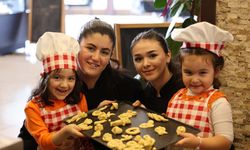 MİNİK ELLER AKILLI LEZZETLER MUTFAĞINDA KURABİYE YAPTI