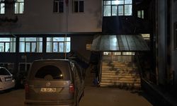 16 YAŞINDAKİ LİSE ÖĞRENCİSİ BIÇAKLA OYNARKEN KENDİNİ YARALADI