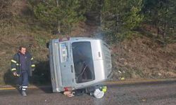 DEVRİLEN ARACIN SÜRÜCÜSÜ YARALANDI