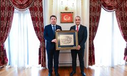 BARÜ REKTÖRÜ BAKAN TUNÇ'U MAKAMINDA ZİYARET ETTİ