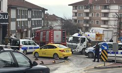 BOLU'DA 5 KATLI İŞ MERKEZİNDE YANGIN ÇIKTI