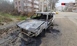 OTOMOBİLDEN GERİYE DEMİR YIĞINI KALDI