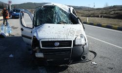 GİZLİ BUZLANMA KAZAYA NEDEN OLDU 3 KİŞİ YARALANDI