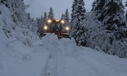 KARDAN YOLU KAPANAN KÖYDEKİ HASTA İÇİN EKİPLER SEFERBER OLDU