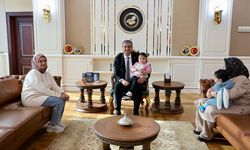 YANGIN DÖNEMİNİN MİNİK KAHRAMANI ESLEM'DEN VALİ YAVUZ'A ZİYARET