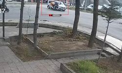 HAFİF TİCARİ ARAÇ MOTOSİKLETLE ÇARPIŞTI